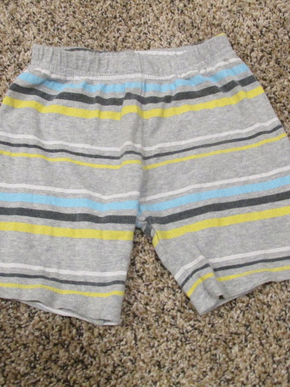 Carters Pull On Shorts Toddler Boys Size‎ 5T Gray Yellow Striped Elastic Bottoms